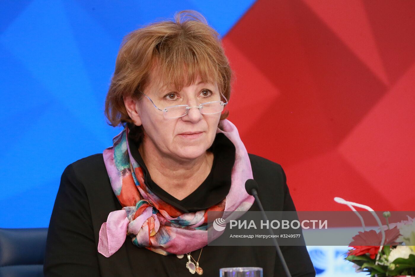П/к, посвященная проведению Форума "Семья в многонациональной России" и IX Международного фестиваля семейных династий "Вера. Надежда. Любовь"