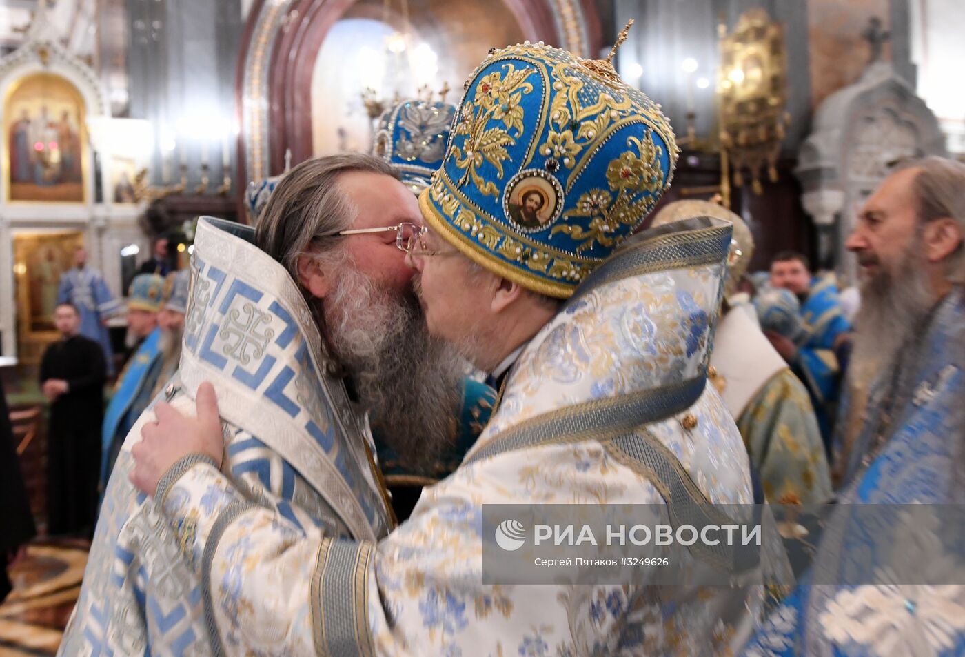 Божественная литургия в Кафедральном Соборном Храме Христа Спасителя