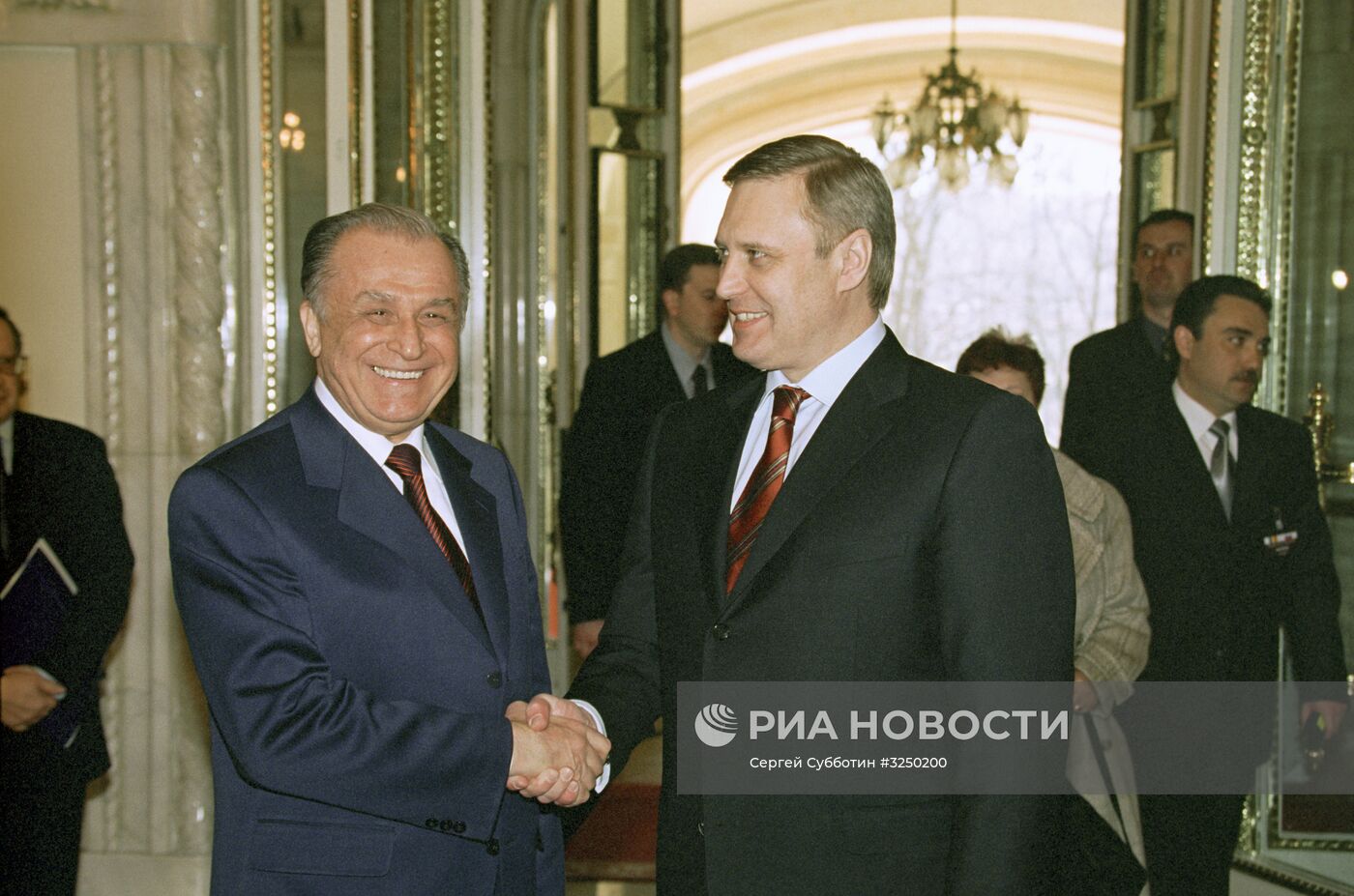 Визит премьер-министра РФ М.Касьянова в Румынию