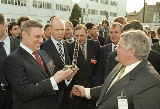 Визит премьер-министра РФ М.Касьянова в Румынию