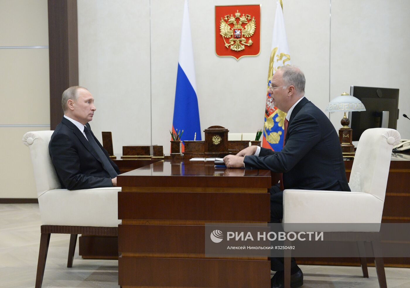 Президент РФ В. Путин встретился с генеральным директором РФПИ К. Дмитриевым