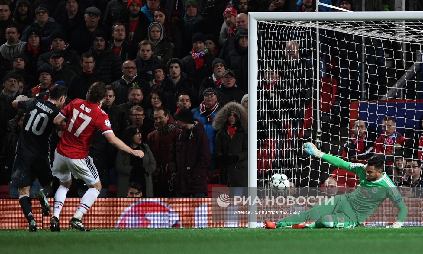 Футбол. Лига чемпионов. Матч "Манчестер Юнайтед" - ЦСКА
