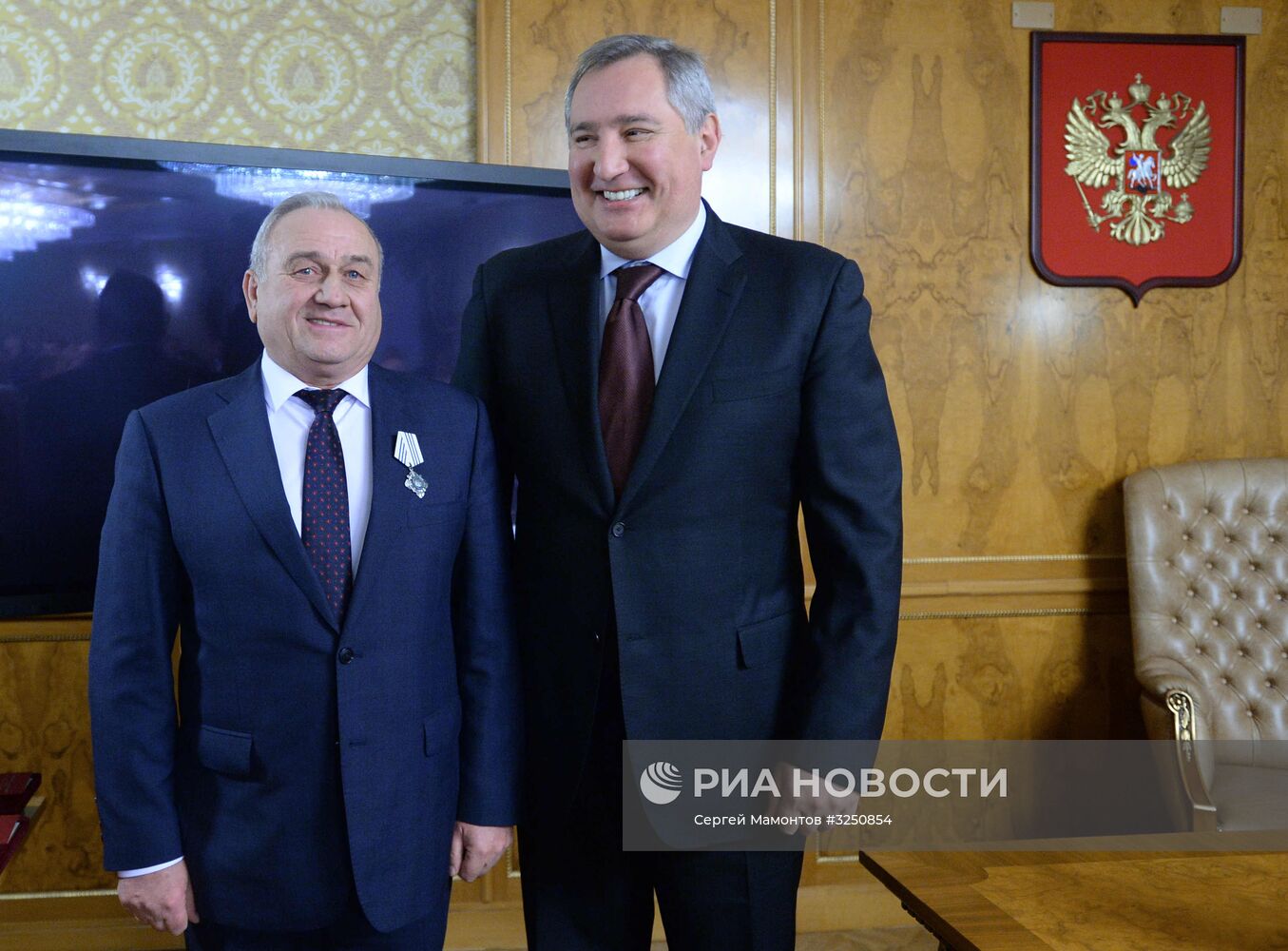 Вице-премьер Д. Рогозин вручил награды сотрудникам ПАО "ОДК-Сатурн"