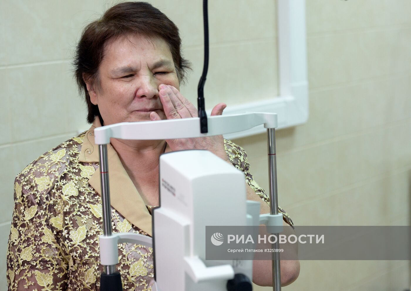 Бионический глаз установили пациентке в научно-клиническом центре отоларингологии РФ