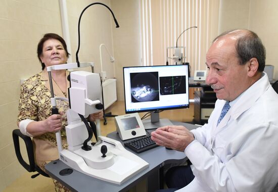 Бионический глаз установили пациентке в научно-клиническом центре отоларингологии РФ