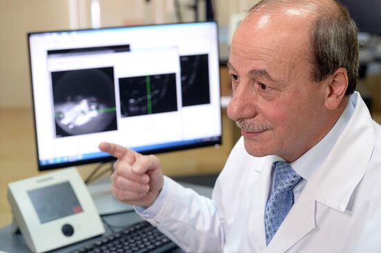 Бионический глаз установили пациентке в научно-клиническом центре отоларингологии РФ