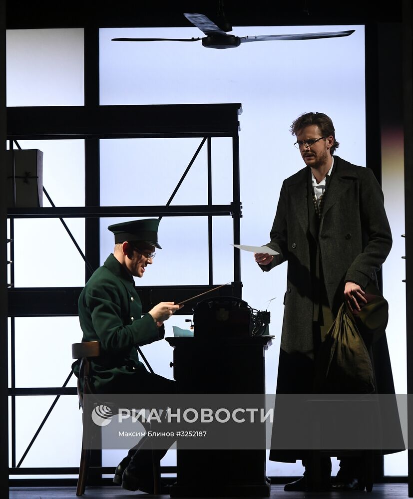 Показ спектакля "Стефан Цвейг. Новеллы" в театре Вахтангова