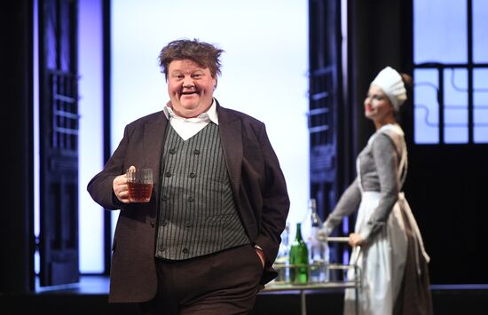 Показ спектакля "Стефан Цвейг. Новеллы" в театре Вахтангова