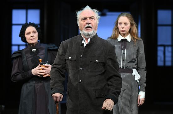 Показ спектакля "Стефан Цвейг. Новеллы" в театре Вахтангова