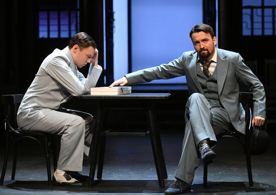 Показ спектакля "Стефан Цвейг. Новеллы" в театре Вахтангова