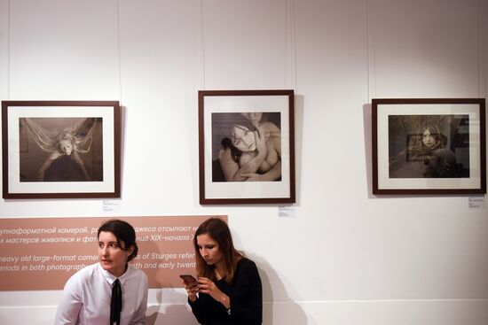 Выставка "Без cмущения" американского фотографа Д. Стёржеса