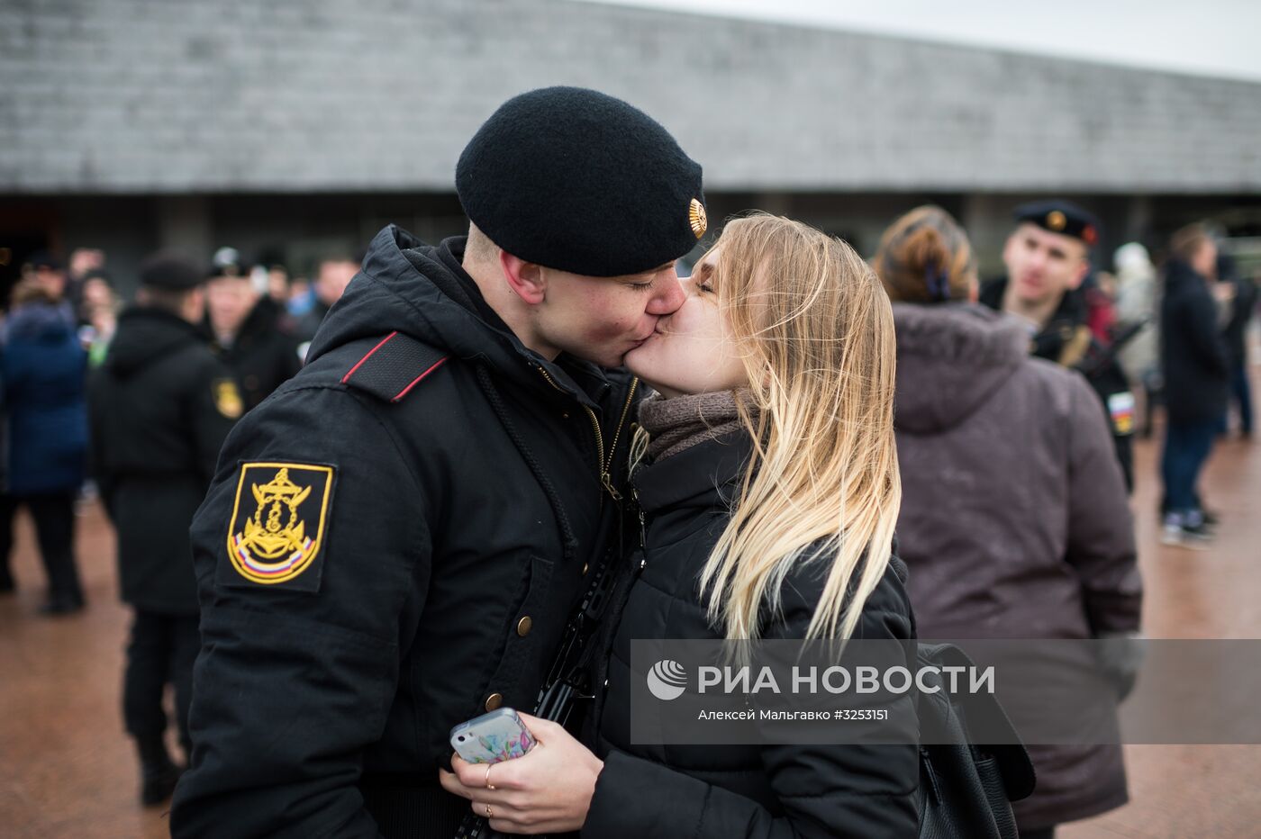 Прием присяги бойцами бригады морской пехоты ЧФ в Севастополе