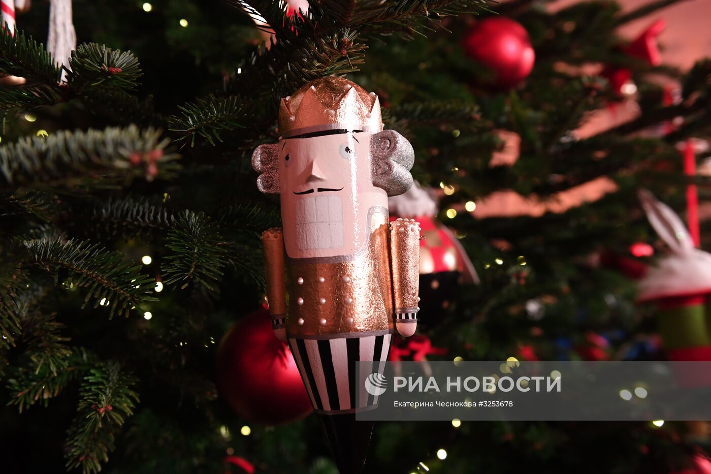 Елочные игрушки