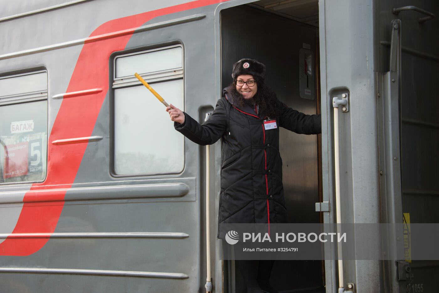 Запуск пассажирских поездов в объезд Украины