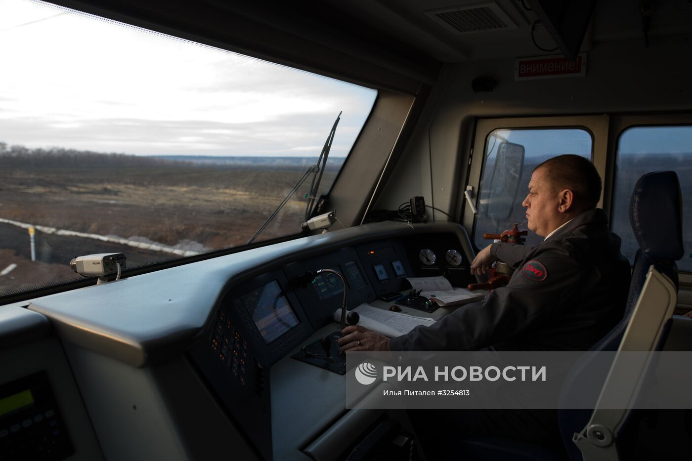 Запуск пассажирских поездов в объезд Украины