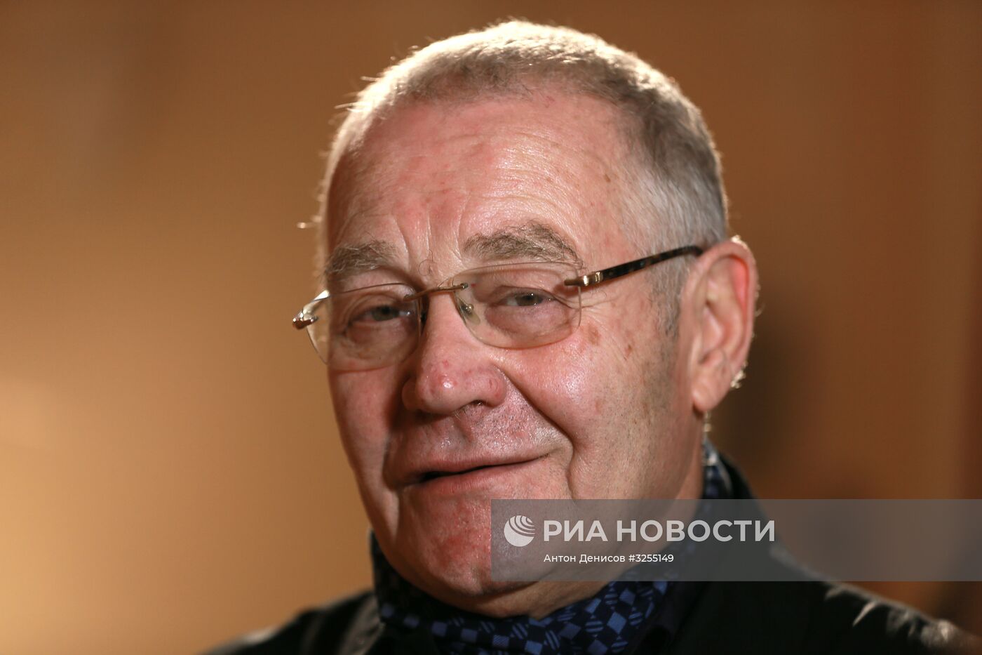 Новогодние пионерские чтения в ГУМе