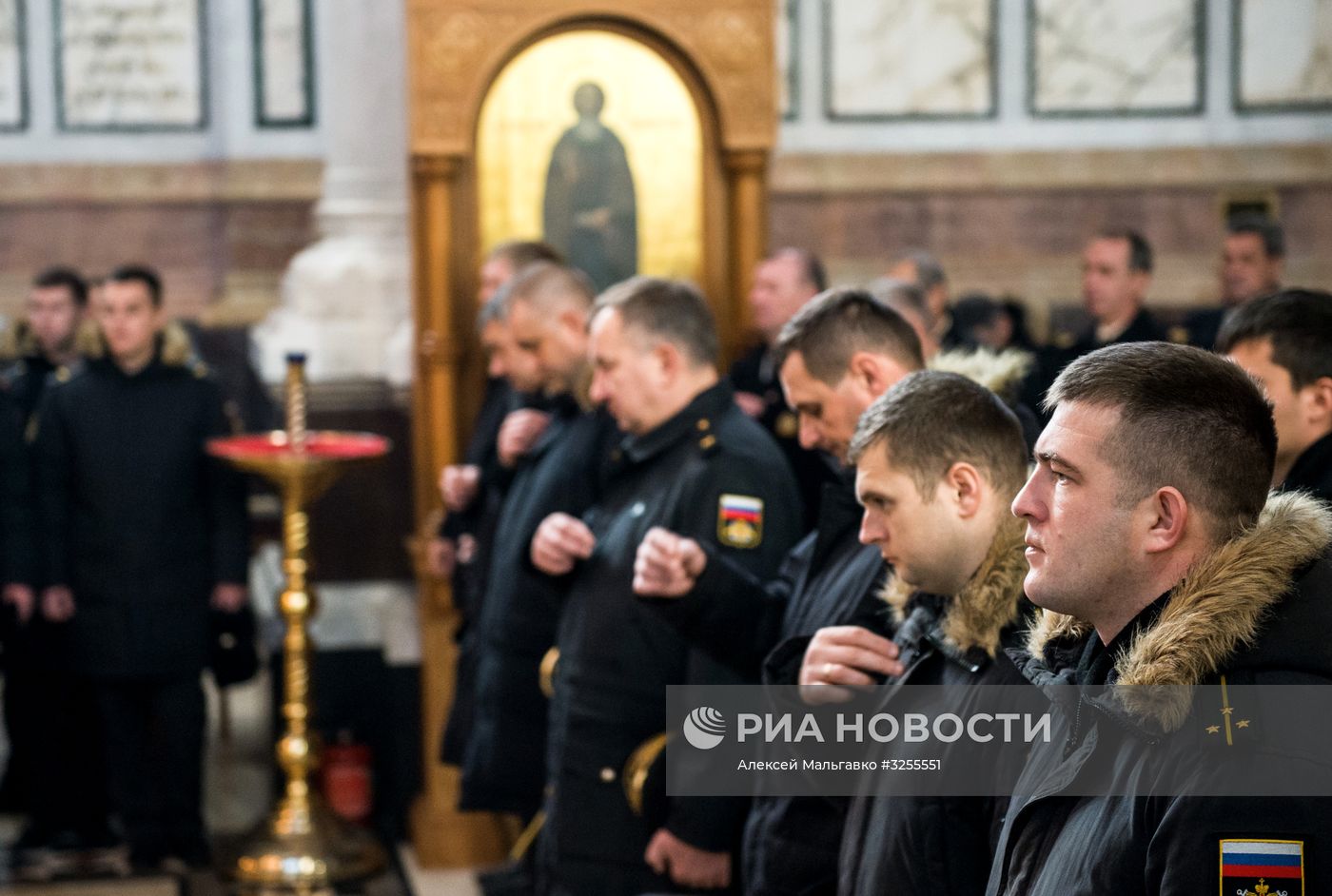 Освящение Андреевских флагов кораблей и судов ЧФ в Севастополе