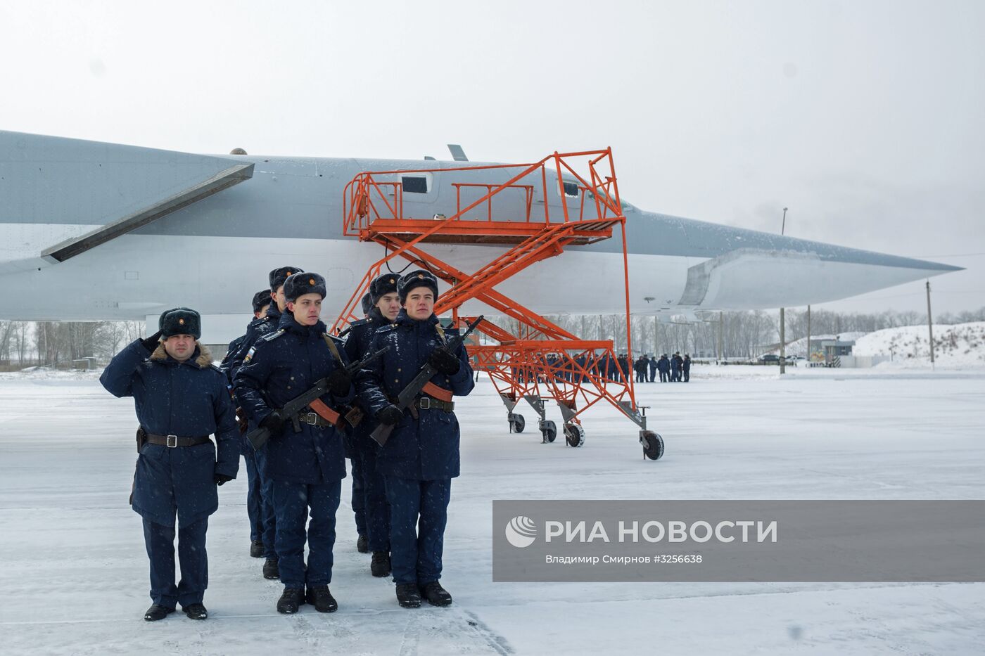 Возвращение бомбардировщиков Ту-22М3 в место постоянного базирования в Иркутской области