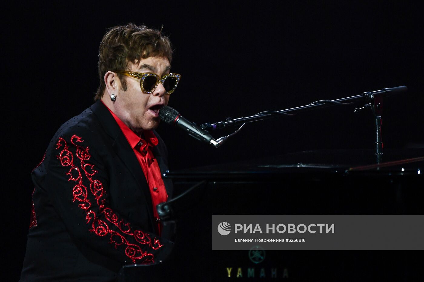Концерт Элтона Джона в Москве