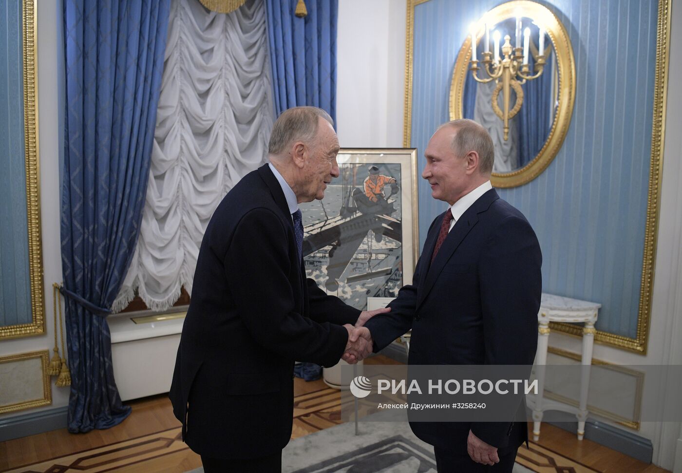 Президент РФ В. Путин поздравил композитора, народного артиста СССР Р. Щедрина с 85-летием