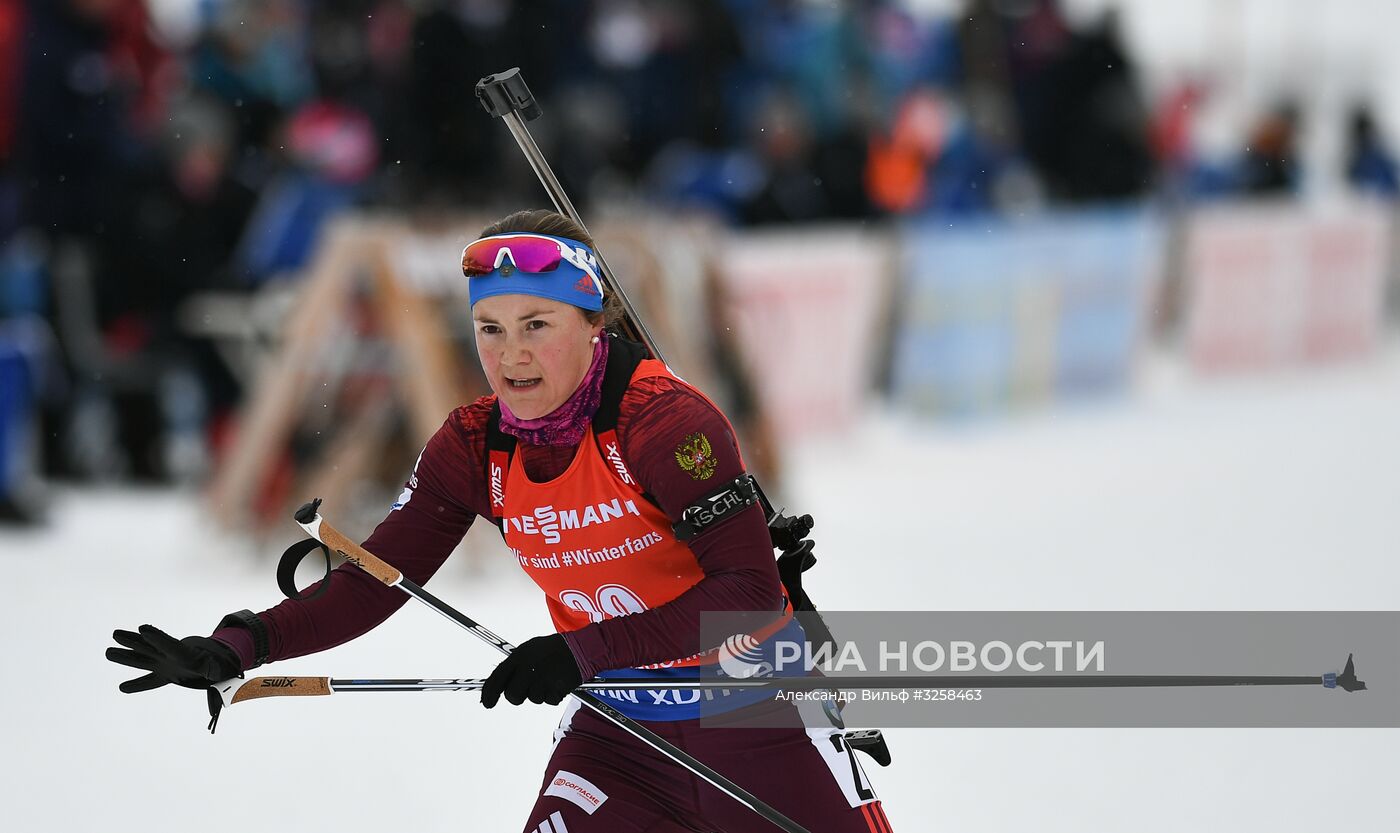 Биатлон. III этап Кубка мира. Женщины. Гонка преследования