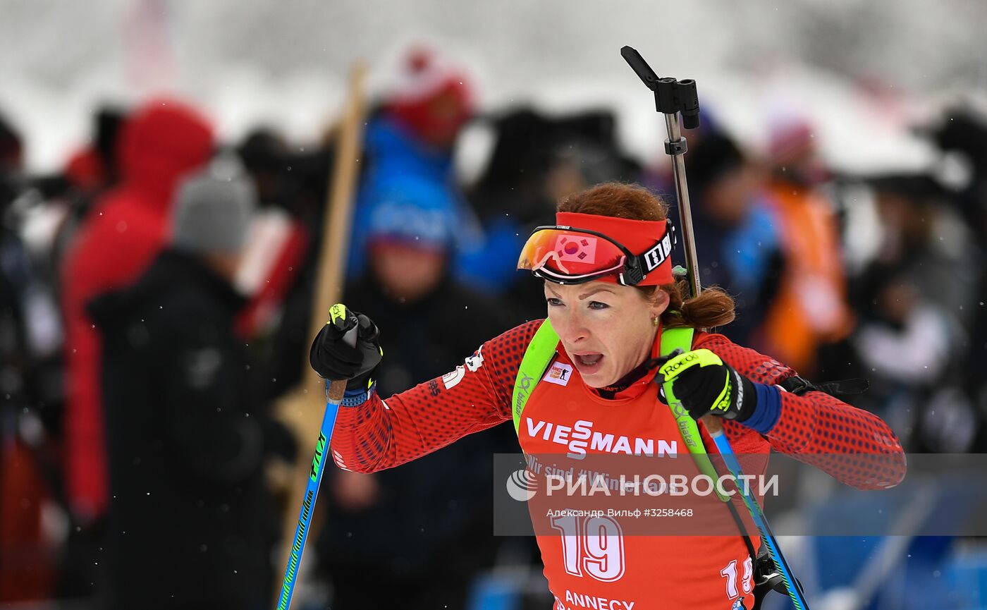 Биатлон. III этап Кубка мира. Женщины. Гонка преследования