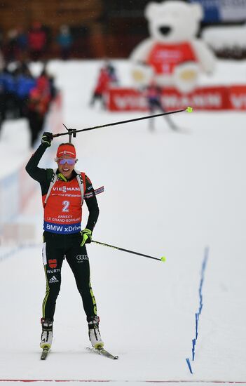 Биатлон. III этап Кубка мира. Женщины. Гонка преследования