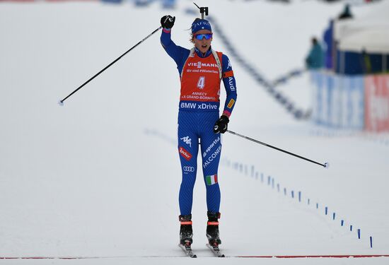 Биатлон. III этап Кубка мира. Женщины. Гонка преследования