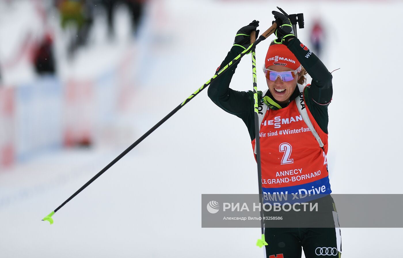 Биатлон. III этап Кубка мира. Женщины. Гонка преследования