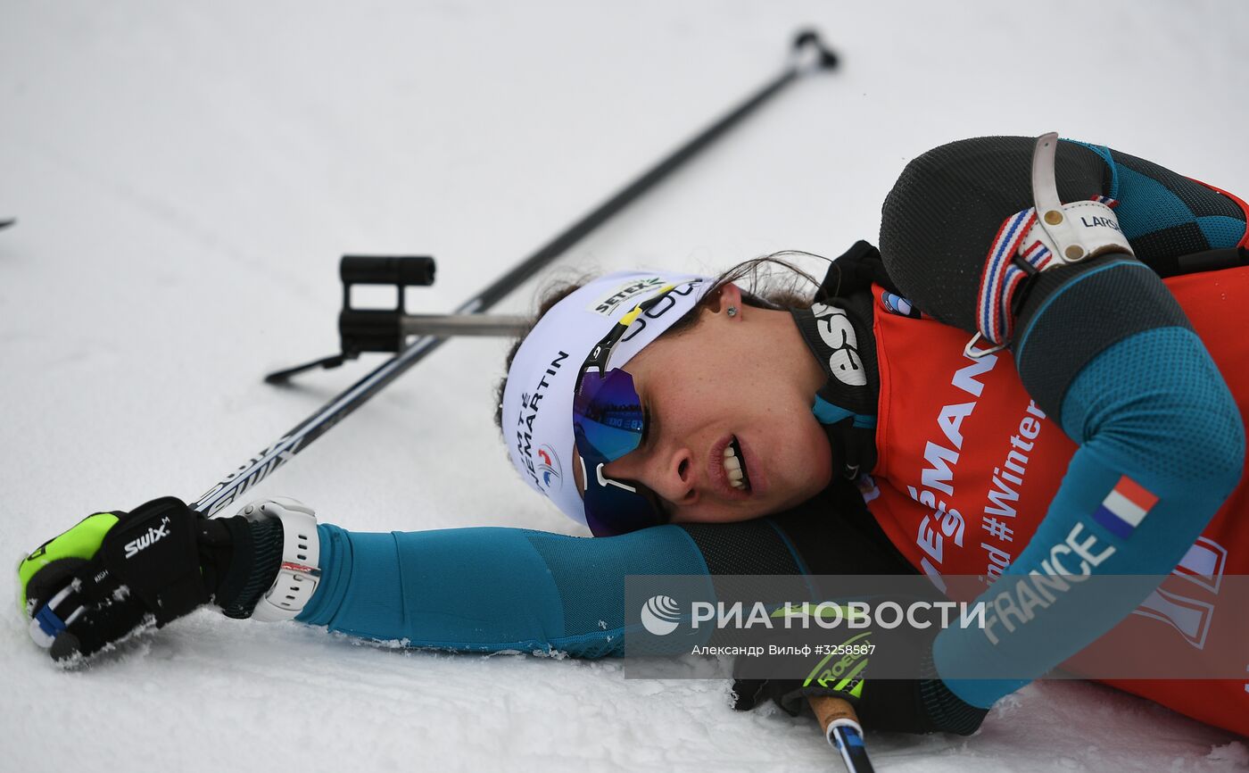 Биатлон. III этап Кубка мира. Женщины. Гонка преследования