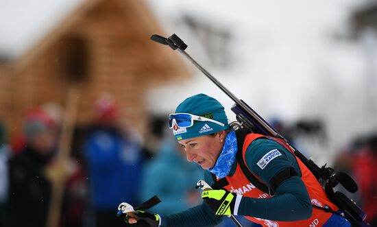 Биатлон. III этап Кубка мира. Женщины. Гонка преследования