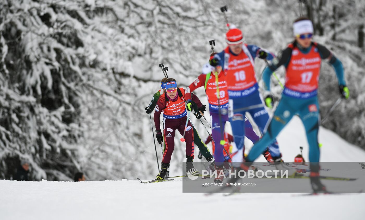 Биатлон. III этап Кубка мира. Женщины. Гонка преследования