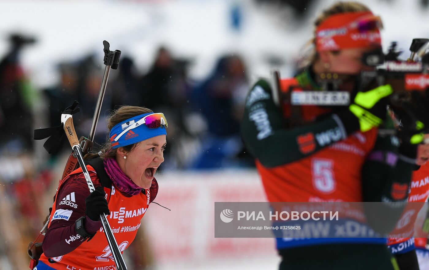 Биатлон. III этап Кубка мира. Женщины. Гонка преследования