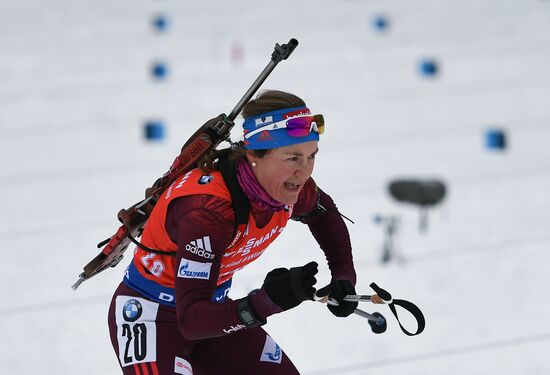 Биатлон. III этап Кубка мира. Женщины. Гонка преследования