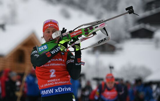 Биатлон. III этап Кубка мира. Женщины. Гонка преследования