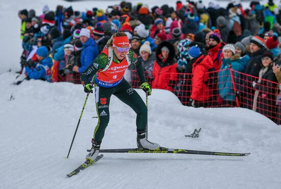 Биатлон. III этап Кубка мира. Женщины. Гонка преследования
