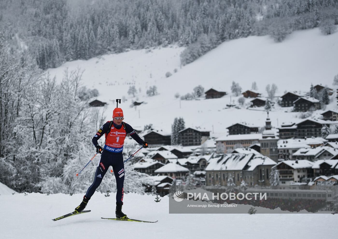 Биатлон. III этап Кубка мира. Женщины. Гонка преследования