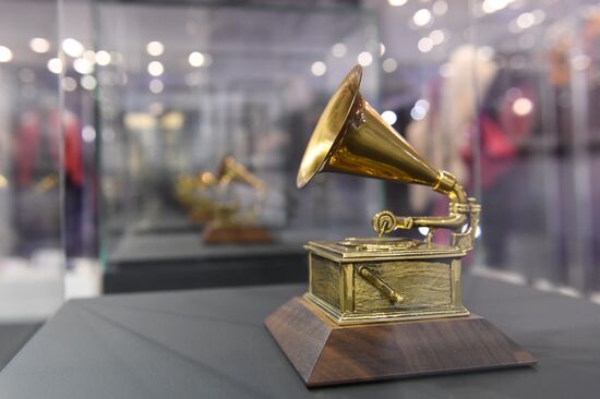 Экспозиция музея Grammy в Смоленском пассаже