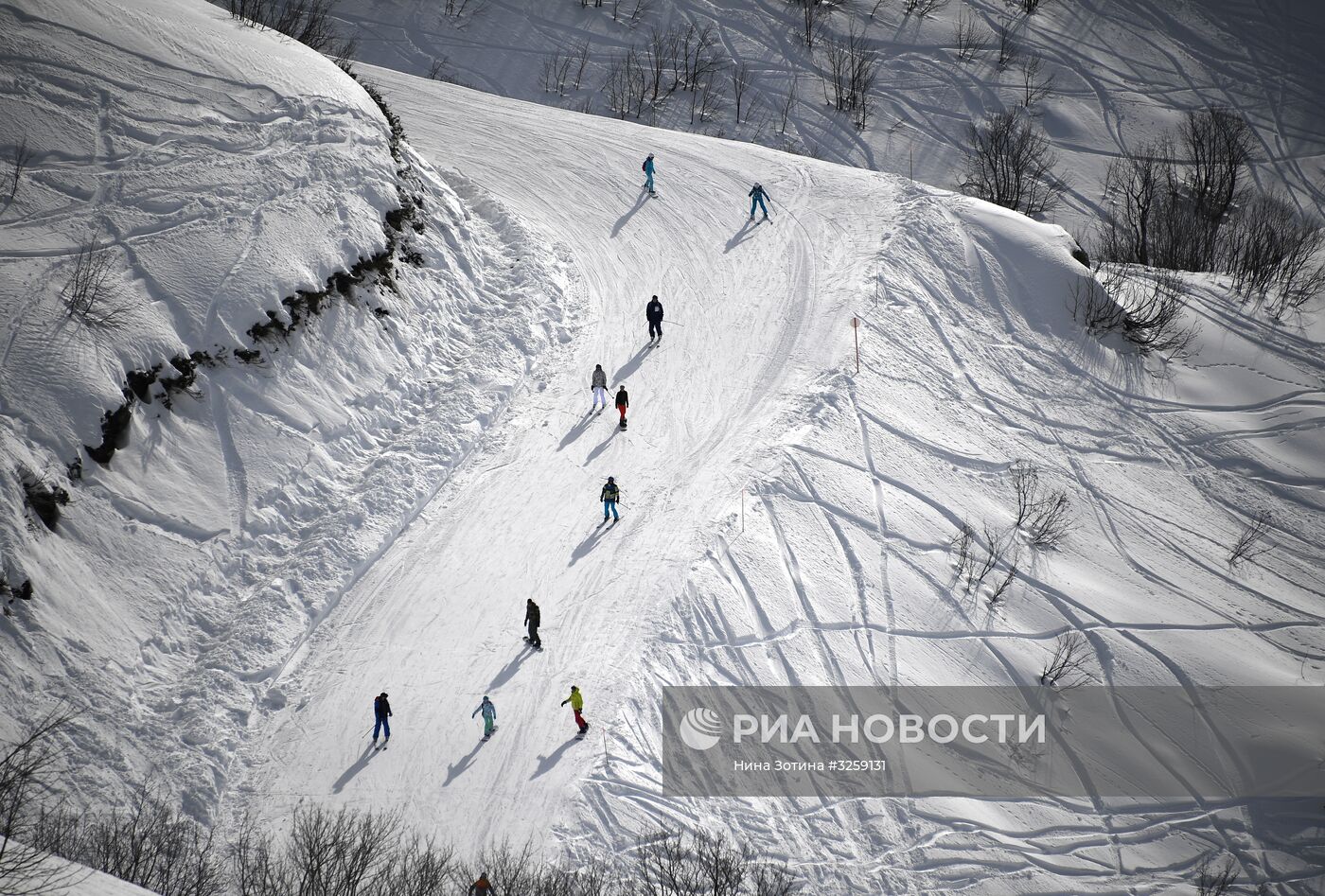 Открытие сезона на горнолыжном курорте "Роза Хутор" в Сочи