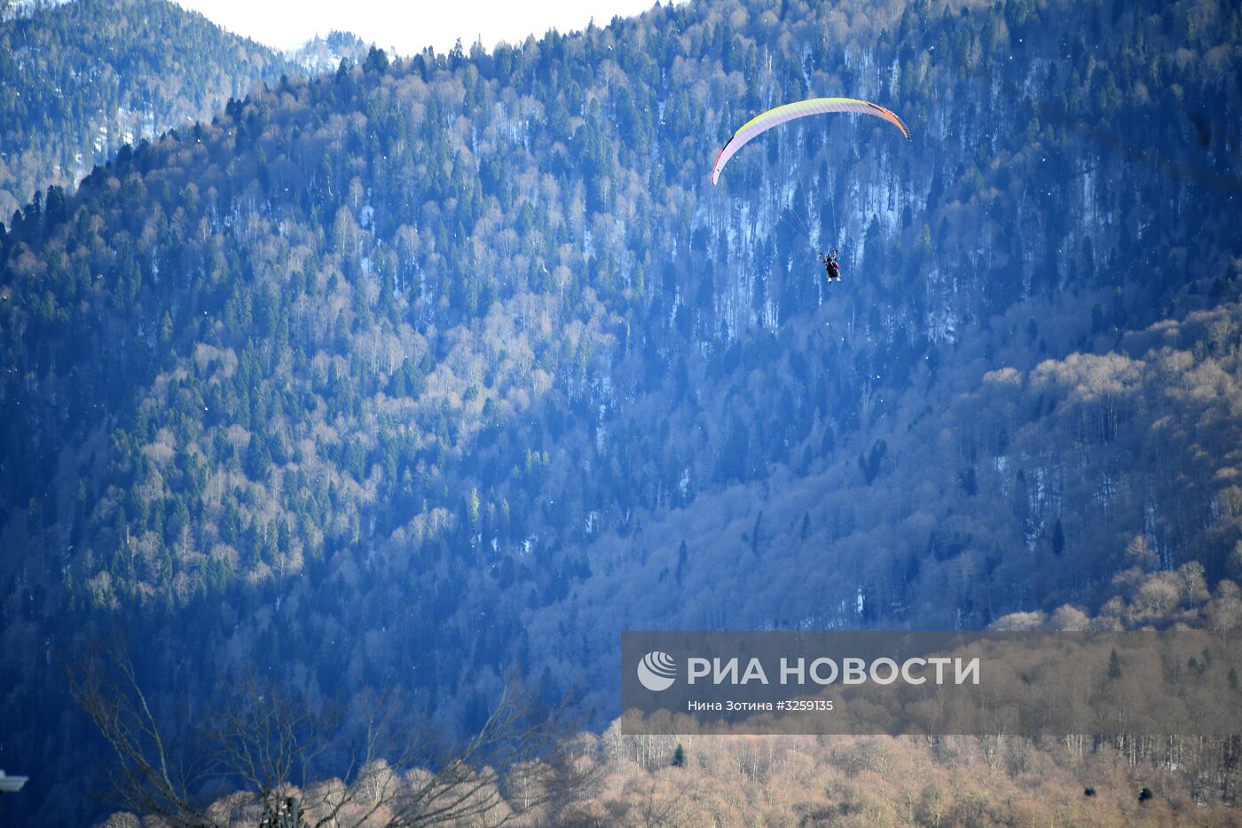 Открытие сезона на горнолыжном курорте "Роза Хутор" в Сочи