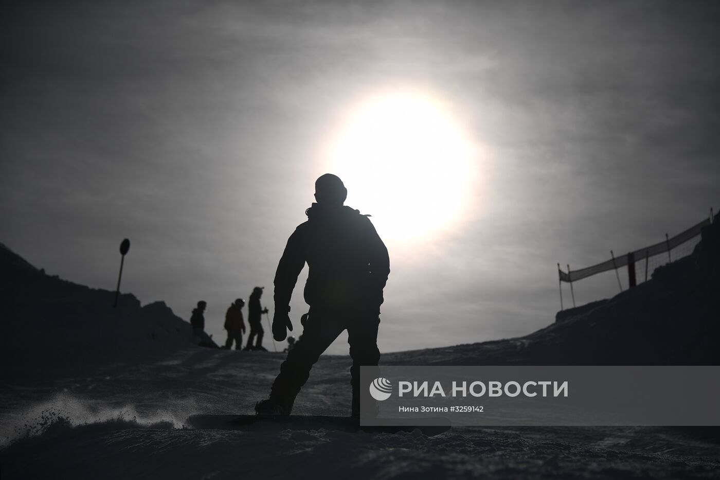 Открытие сезона на горнолыжном курорте "Роза Хутор" в Сочи