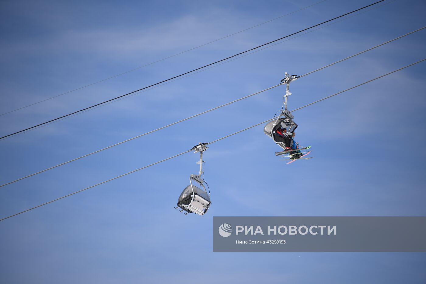 Открытие сезона на горнолыжном курорте "Роза Хутор" в Сочи