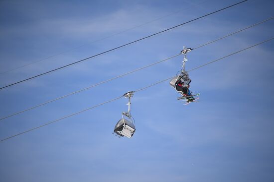 Открытие сезона на горнолыжном курорте "Роза Хутор" в Сочи