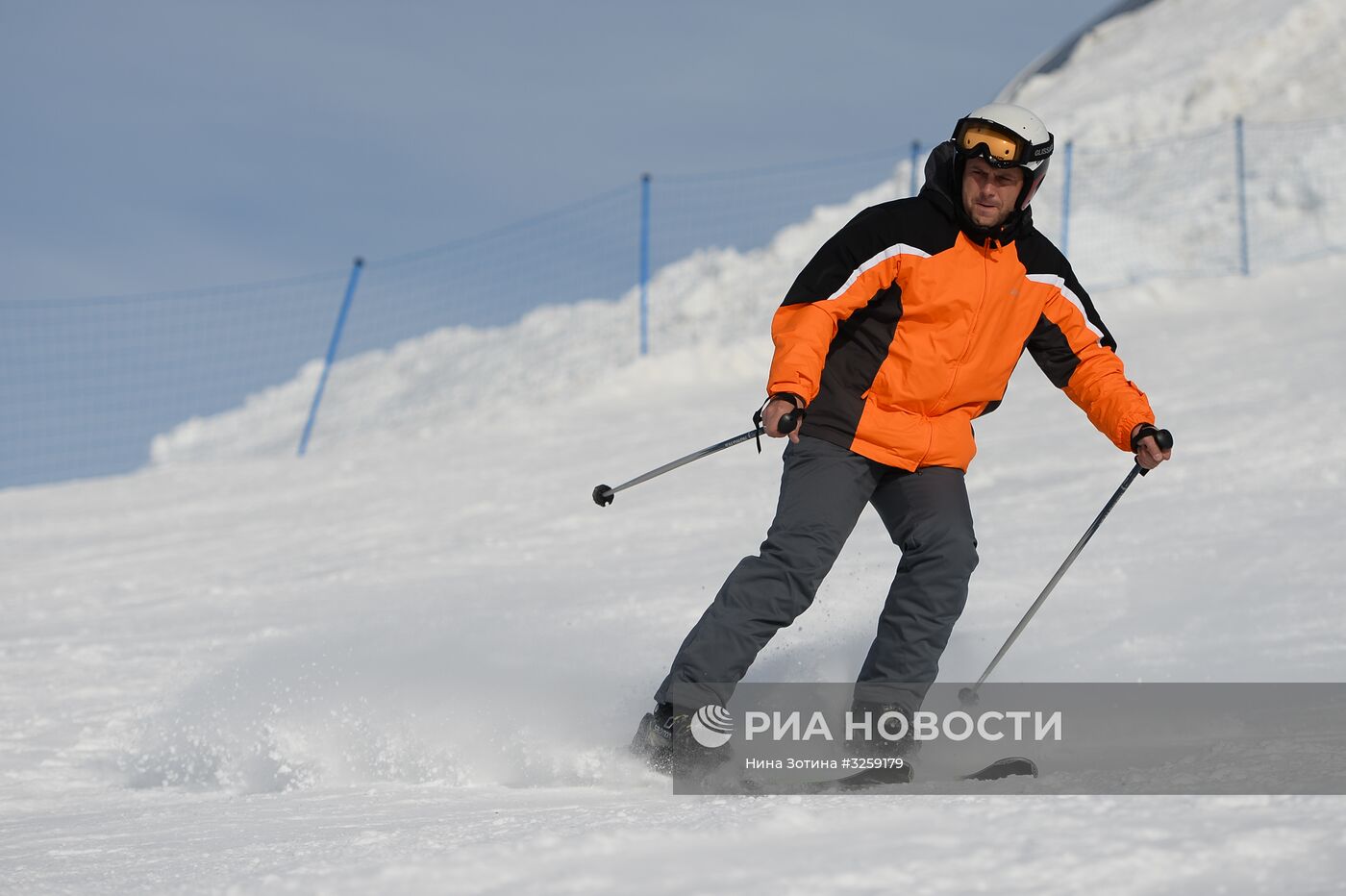 Открытие сезона на горнолыжном курорте "Роза Хутор" в Сочи