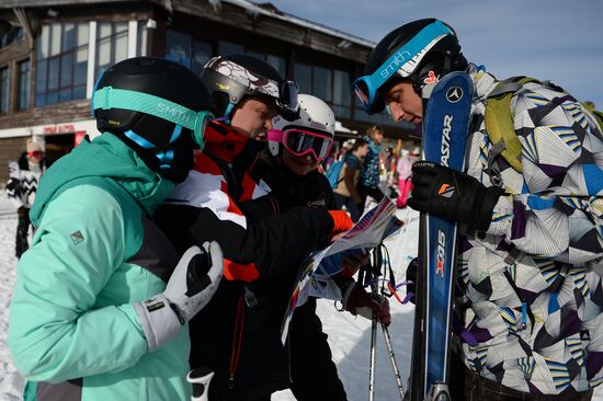 Открытие сезона на горнолыжном курорте "Роза Хутор" в Сочи