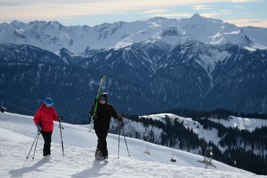 Открытие сезона на горнолыжном курорте "Роза Хутор" в Сочи