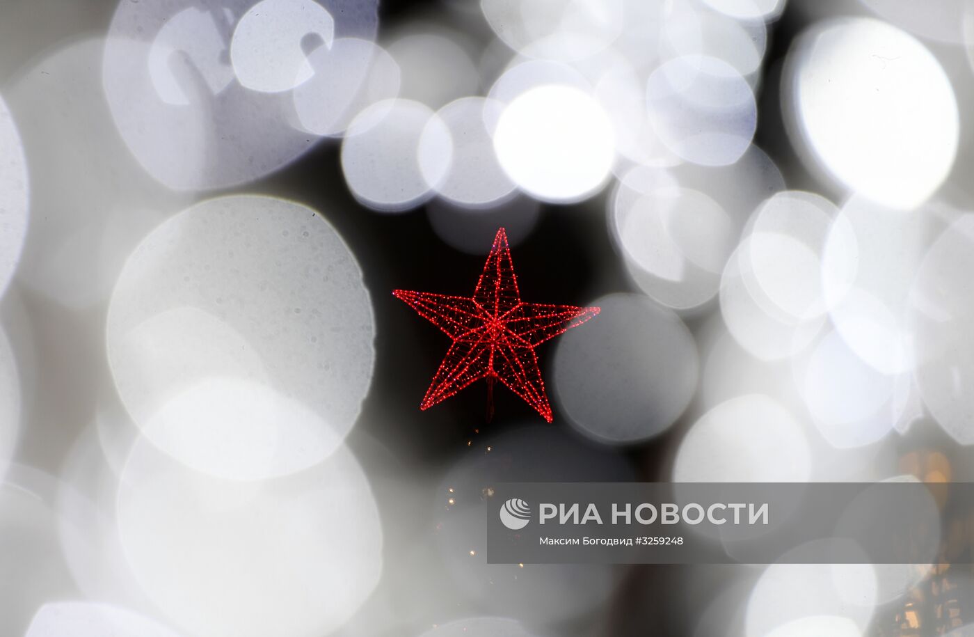 Открытие сказочного городка на Кремлёвской набережной в Казани