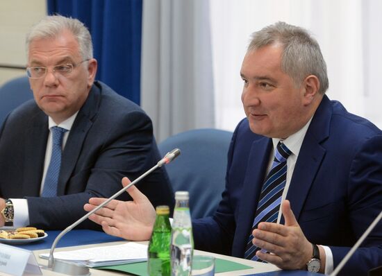 Встреча вице-премьера РФ Д. Рогозина с президентом Сербии А. Вучичем