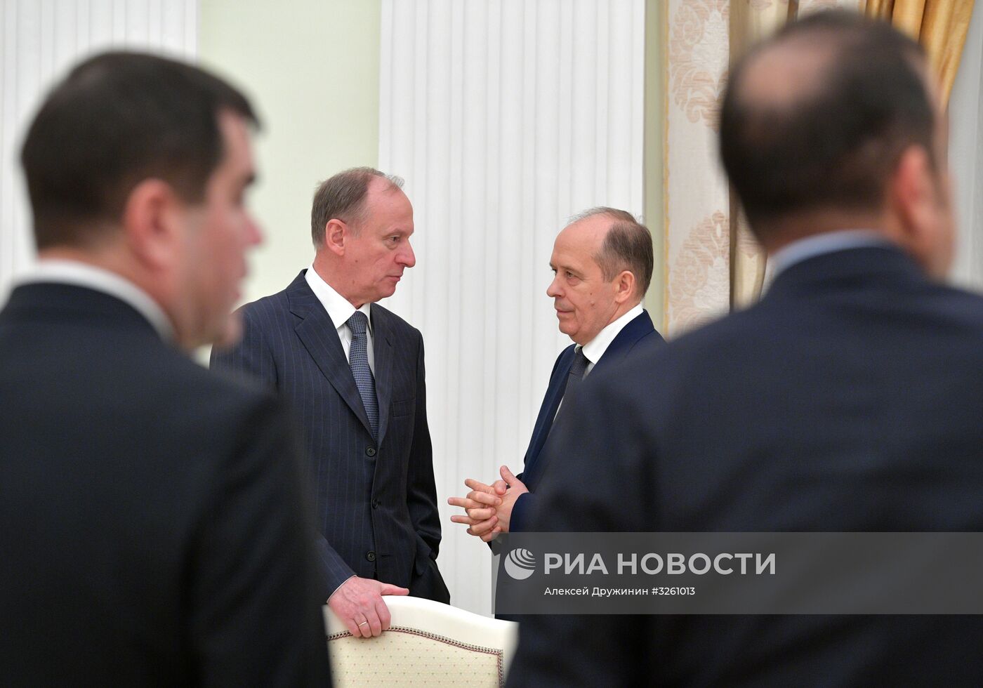 Президент РФ В. Путин встретился с руководителями спецслужб СНГ