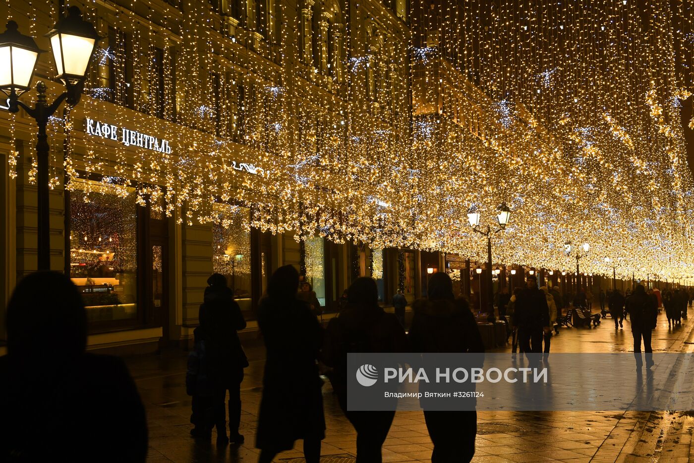 Новогодняя иллюминация в Москве